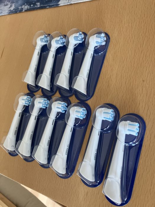 6 x gentle care 4 x ultimate clean oralB