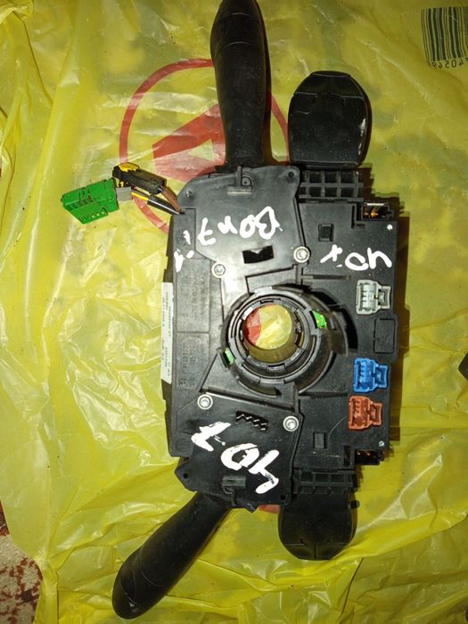 Подрулевой переключатель Пежо 407