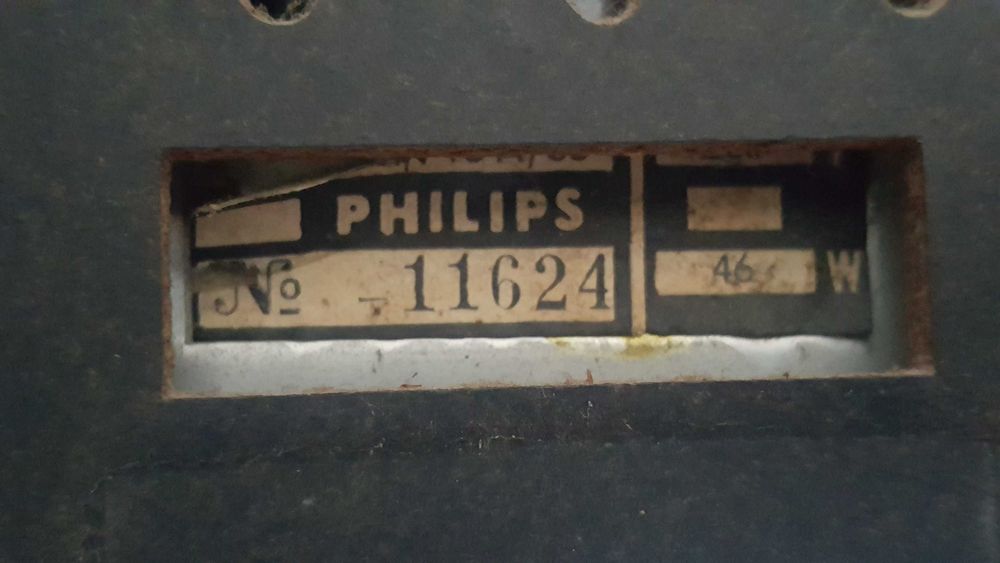 PHILIPS A3 - Rádio a válvulas vintage