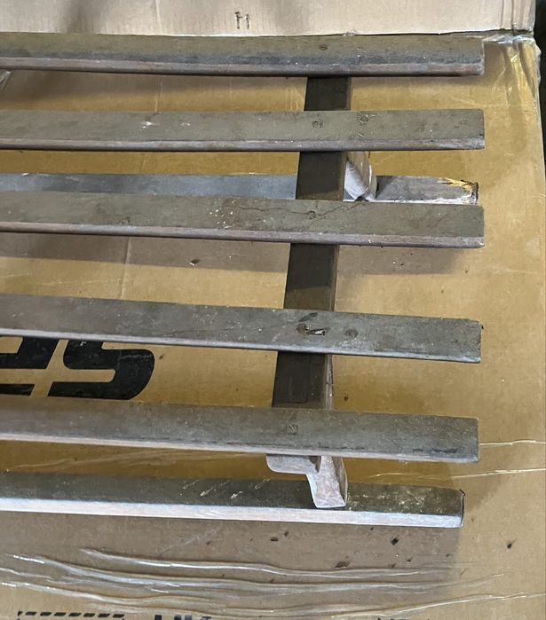 Stare retro sanki drewniane