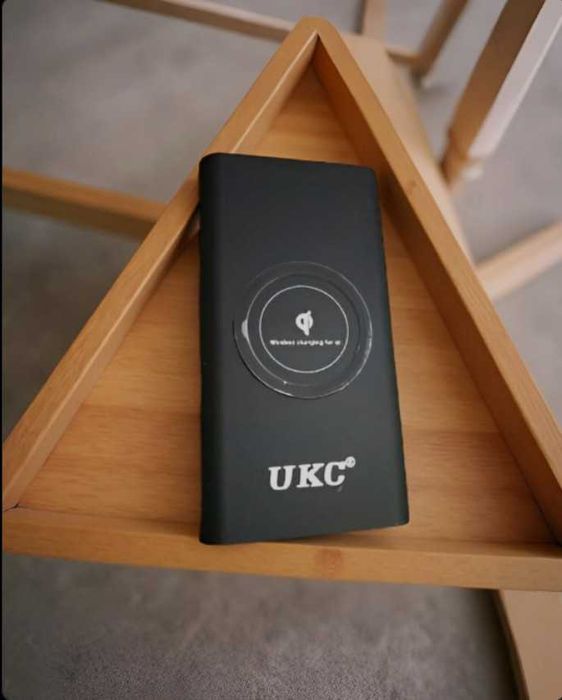 power bank 30000mAh зовнішній акумулятор бездротова зарядка