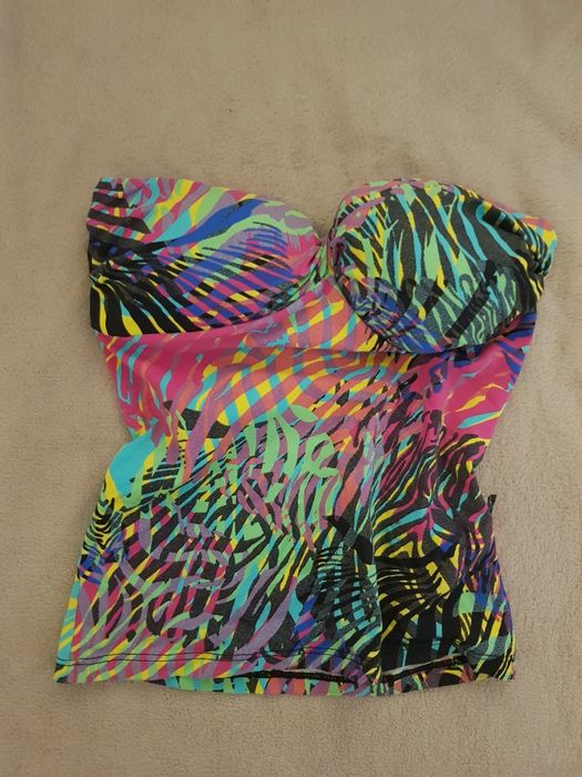 Blusas tops com bojo do Brasil