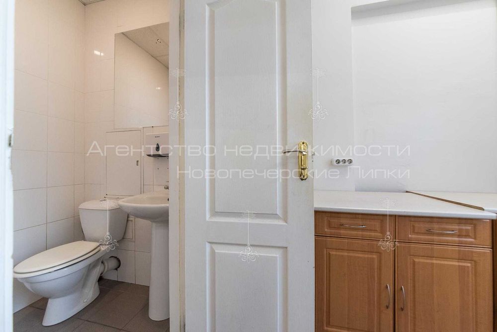 Ексклюзивне приміщення - Гет. Павла Скоропадського, 17А Льва Толстого