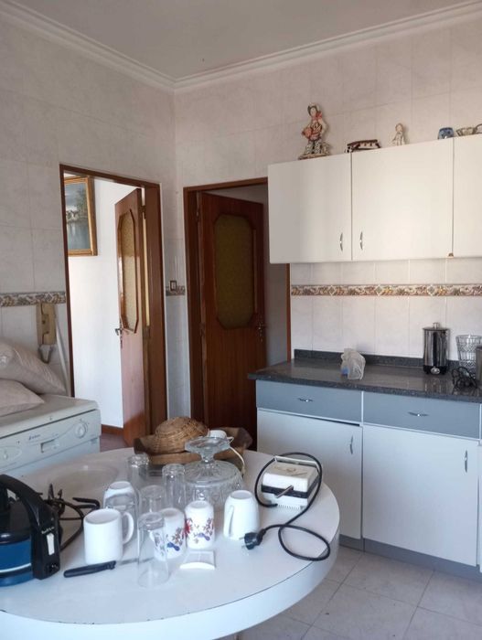 Moradia independente habitação + comércio, terreno de 500 m², 3 pisos