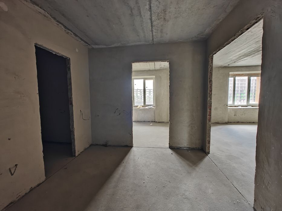 Продаж 3 кім. Сира. Цегляний будинок.  4 поверх