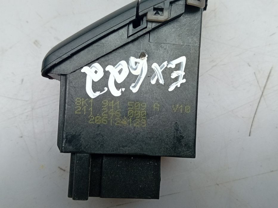 Botão / interruptor 4 piscas AUDI A4 Avant (8K5, B8)