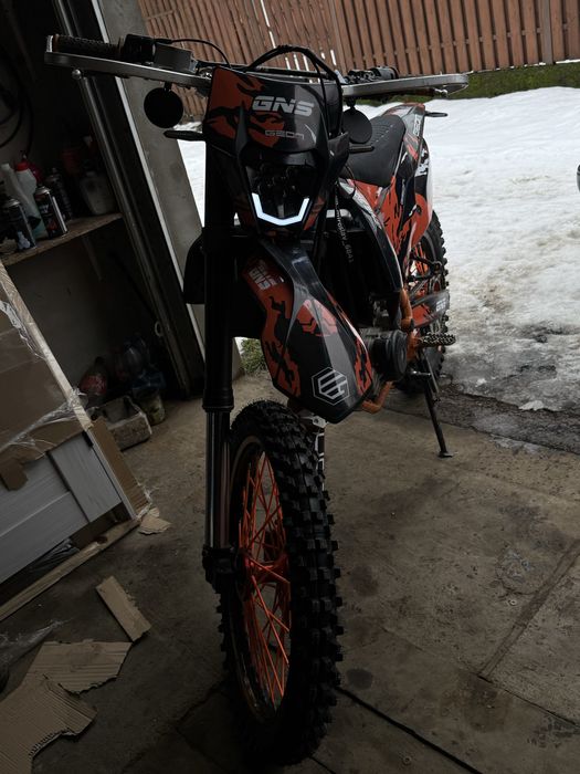 Цікавить обмін на уові лайт кт-300 2024 года випуску бажоно ідеальоног