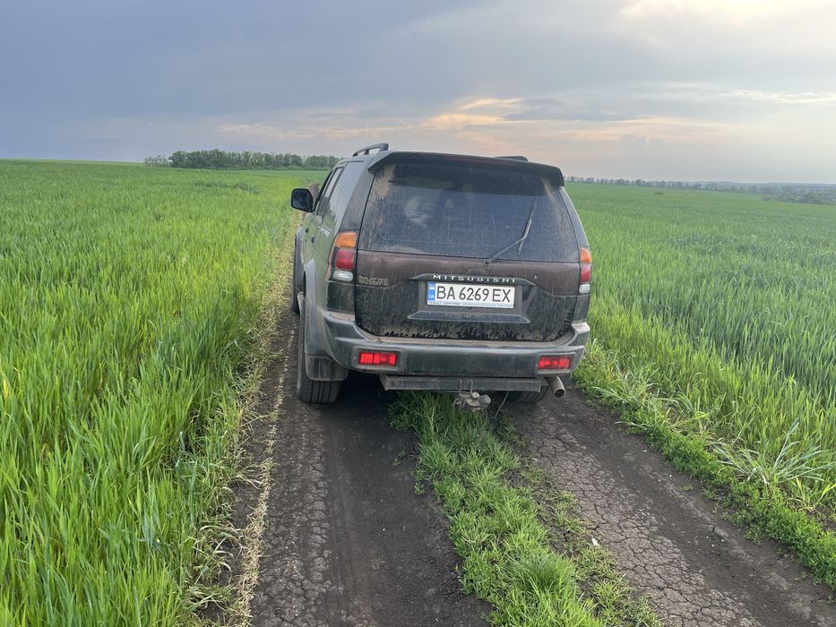 Мицубиси Паджеро спорт