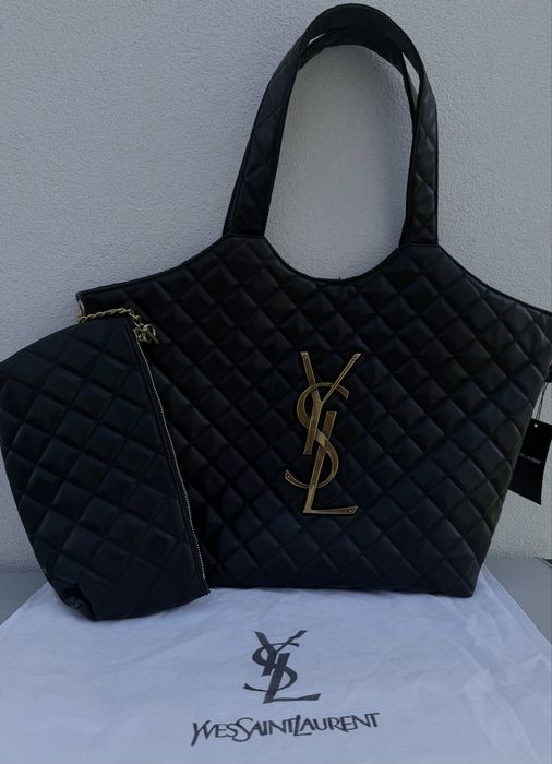 Linda mala com bolsa