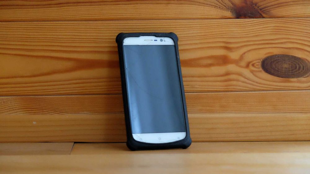 Телефон Blackview Omega Pro. Запчастини