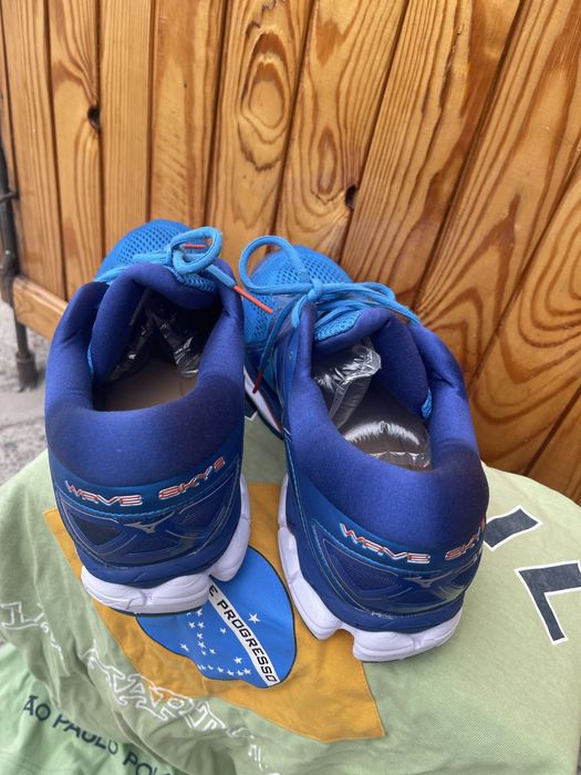 Оригінальні кросівки MIZUNO WAVE SKY 2  розмір 49-50