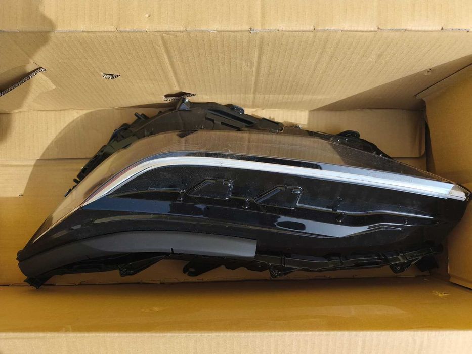 Farol Esquerdo Toyota BZ4X
