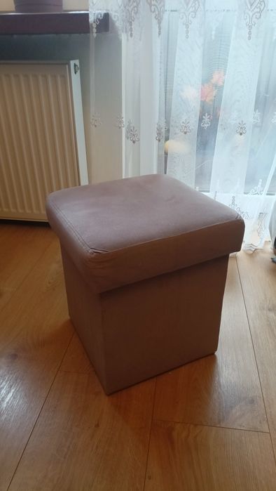 Pufa, otwierana, jak nowa.