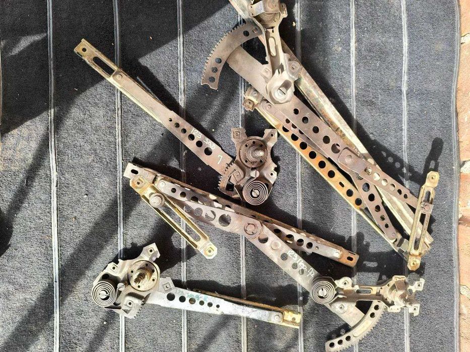 Склопідйомники Mercedes W123 1976-1985 передні задні