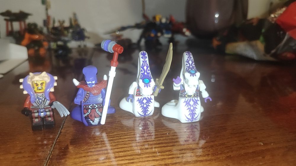 Продаю фігурки ніндзяго