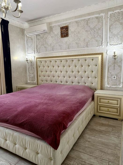 2 кімнати + кухня-студія у центрі біля парку та озера