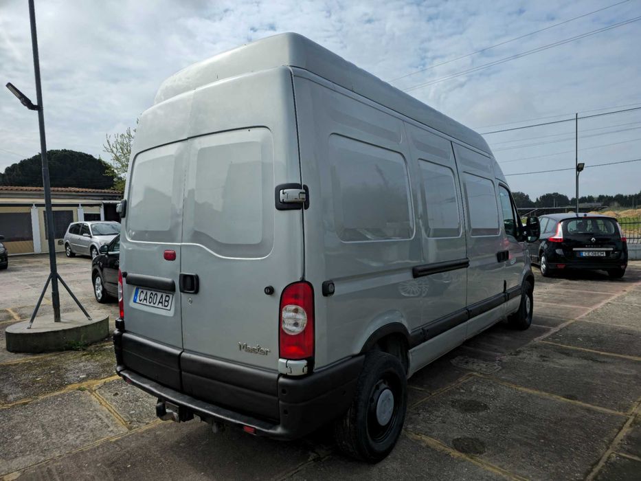 Renault Master 2.5 dCi 150 – (Longa e Alta)