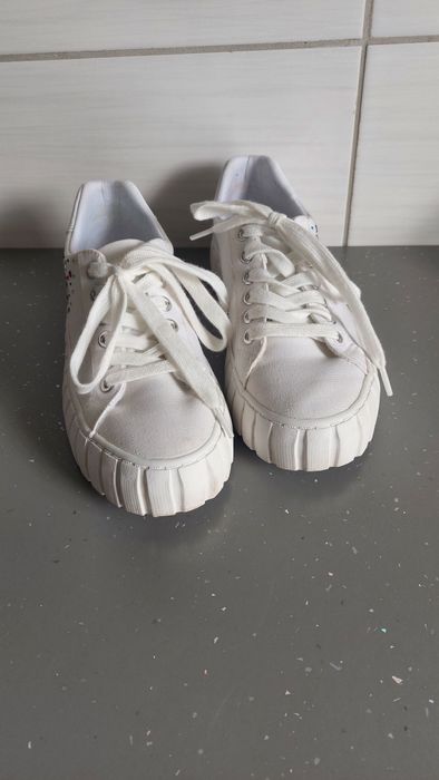 Białe trampki z kamykami GRACELAND rozm. 38