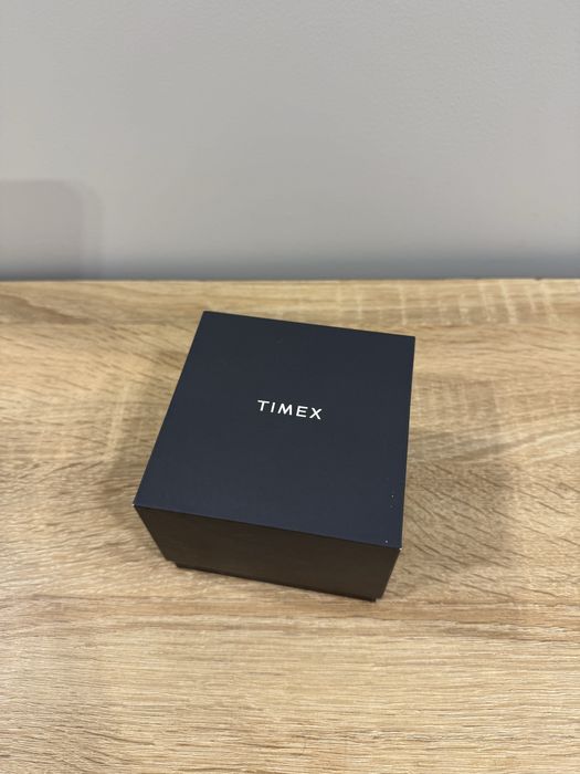 Жіночий годинник timex style mesh tx2n306