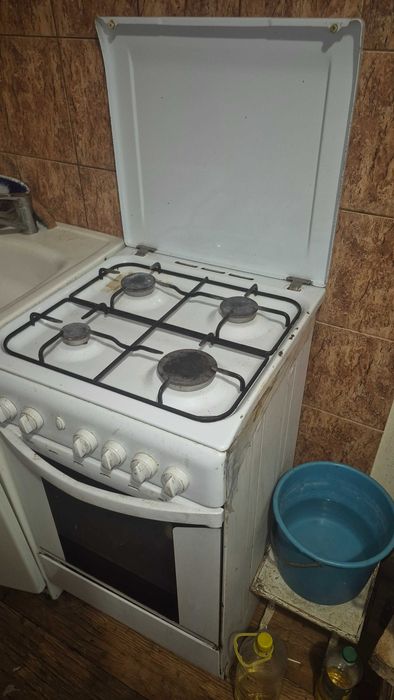 Газова плита Indesit K1G21