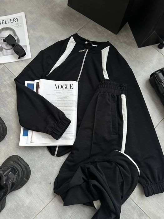 Спротивний костюм