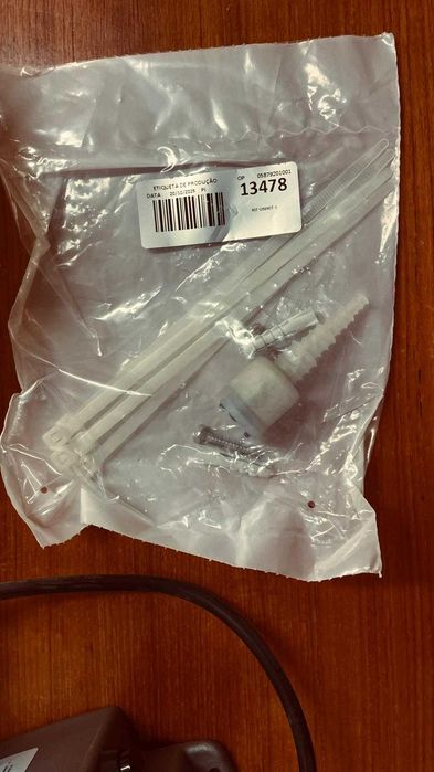 “Bomba peristáltica TRON UNIKIT-L 110/220V Nova – Ideal para lavandarias self-service”.