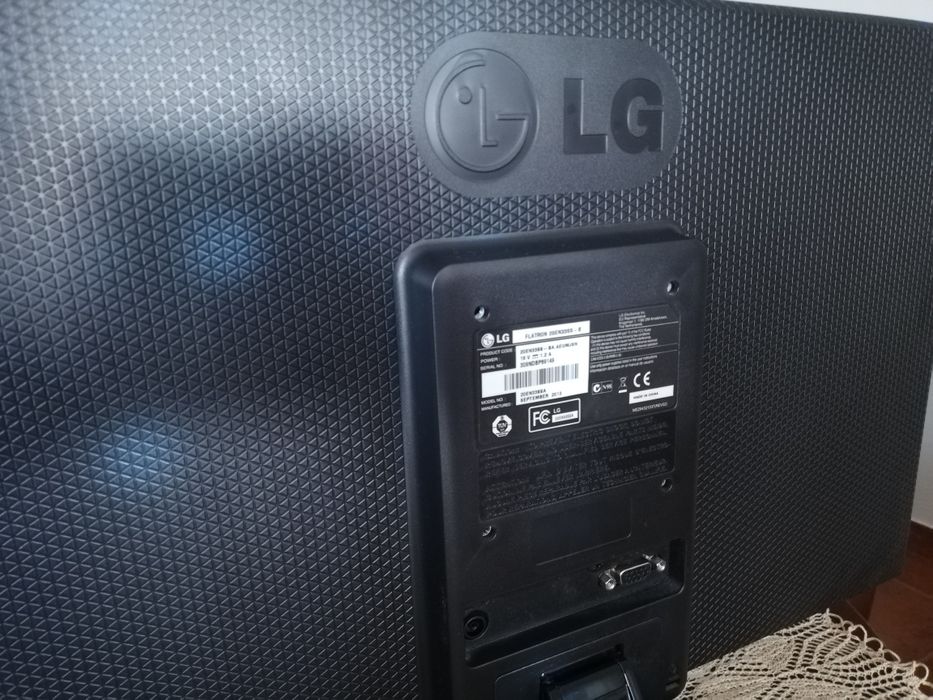 Monitor LG 19.5"