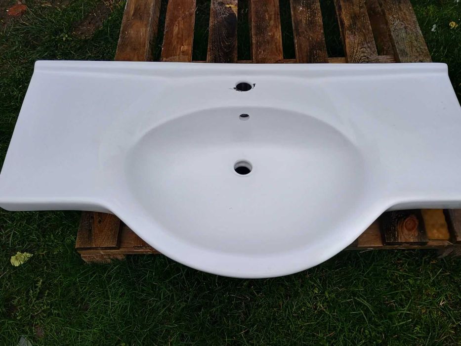 Раковина,з тумбою.