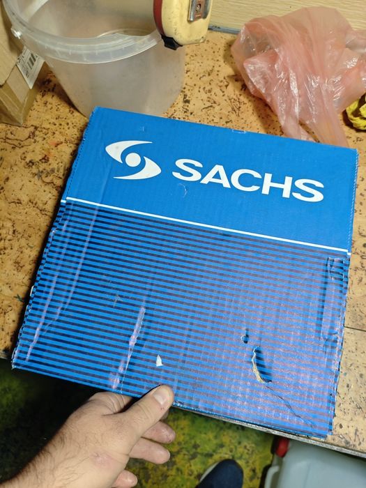 Комплект сцепления SACHS 3000 970 047 ,skoda wag volksvgen отличное со