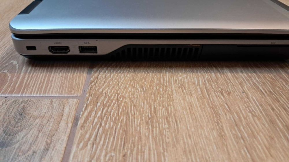 Laptop Dell Precision M2800