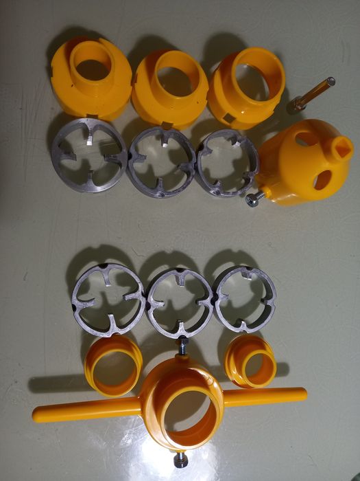 Плашка ,лєрка  мітчик  для пластикових труб