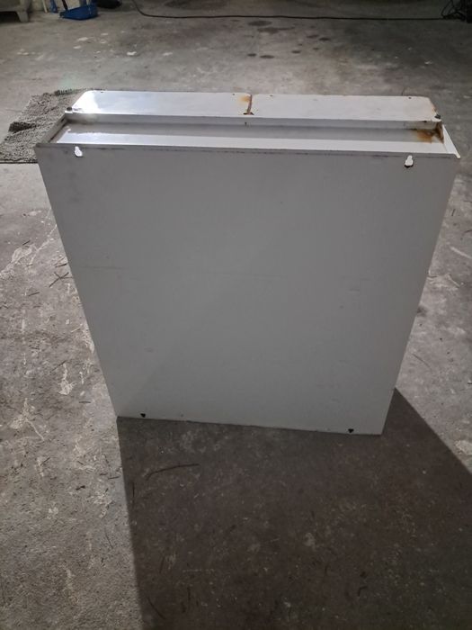 Caixa Medicamentos metálica com fechadura