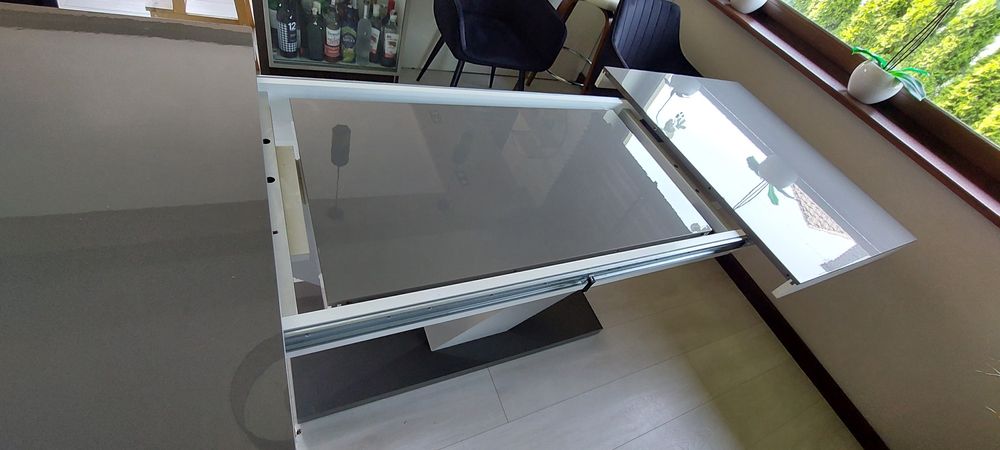 Stół do jadalni 90x160 rozkładany