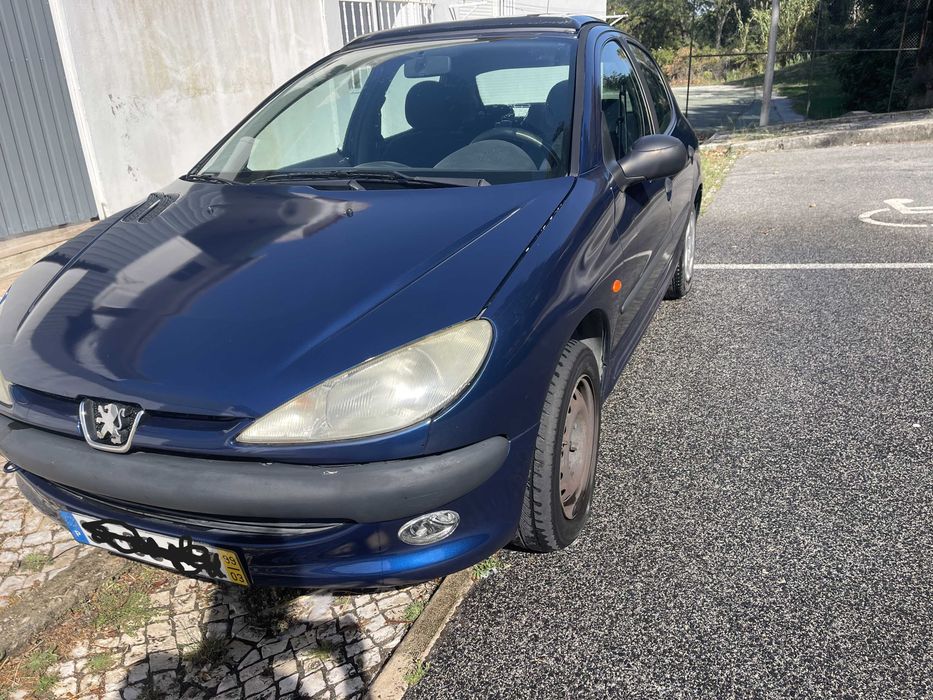 Veículo automóvel