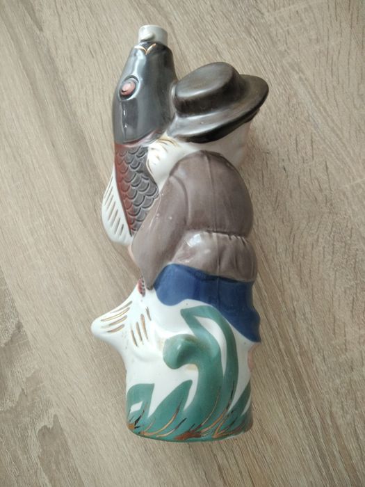 Продам фарфорова бутилка