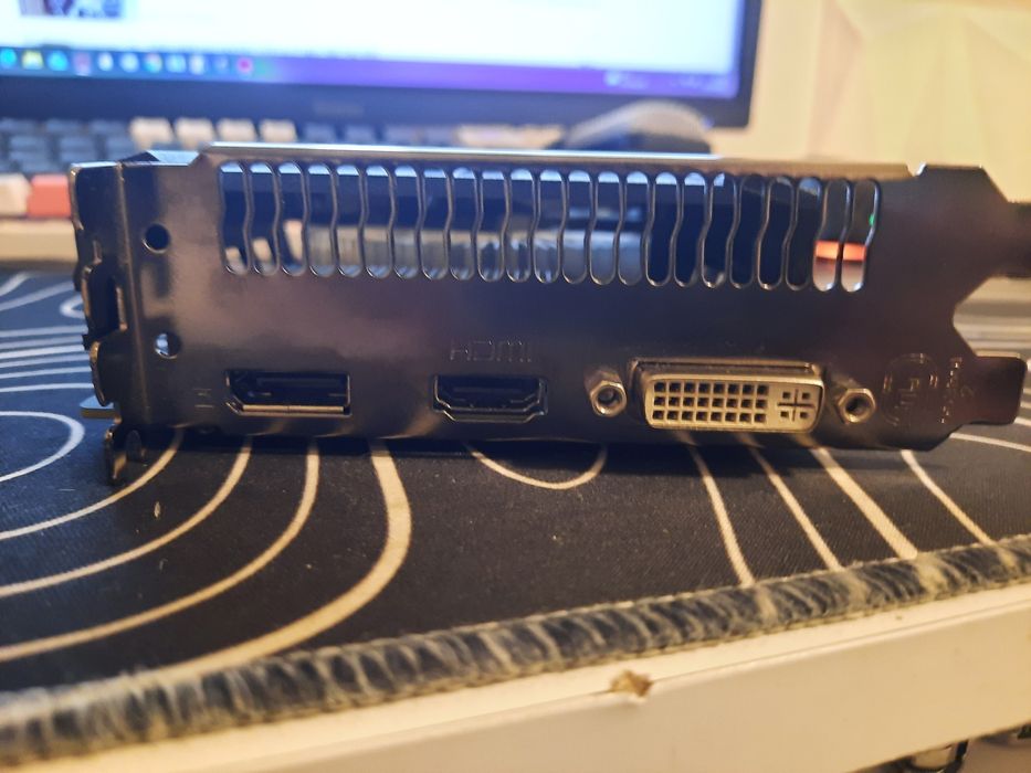 Karta graficzna sapphire radeon R7 Nitro 360 2gb  ddr5