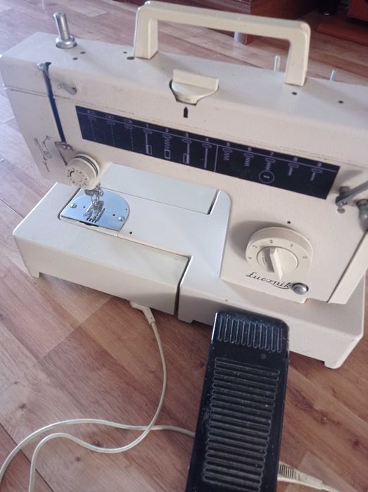 Sprzedam maszynę do szycia
