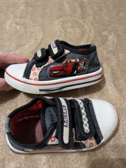 22 trampki/ tenisówki Mc Quenn