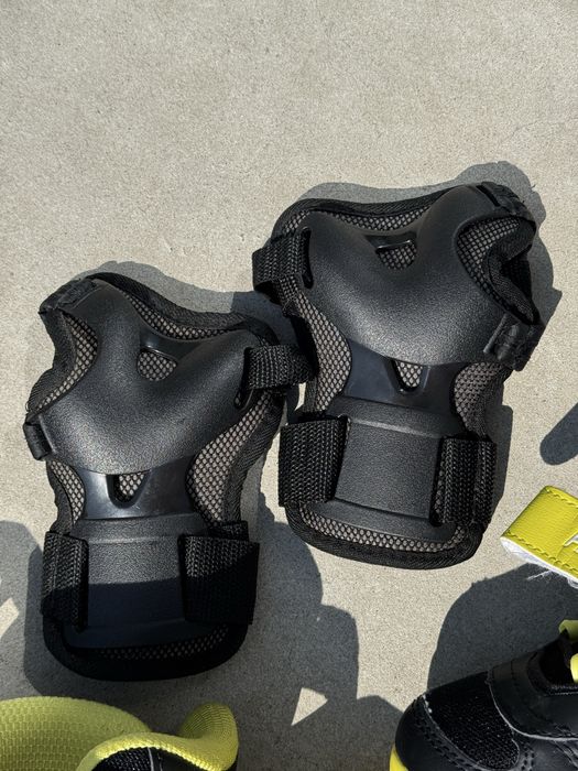 Роликові ковзани Powerslide  33/36 + комплект захисту
