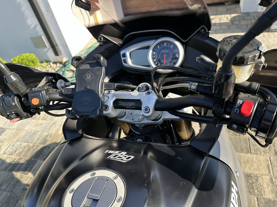 Triumph Tiger 1050 wzorowy stan Film