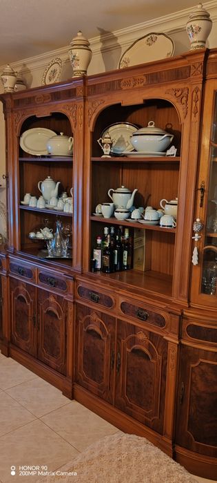 Móvel madeira maciça como novo