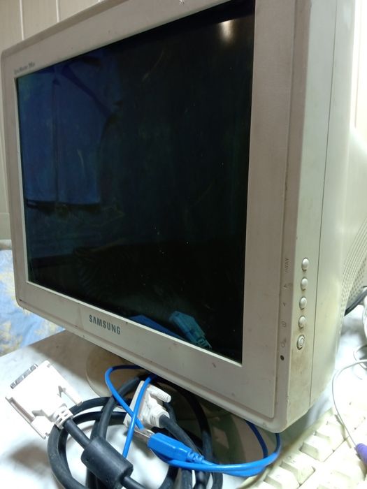 Комп'ютер  LG , монітор Sanc Master 795bf