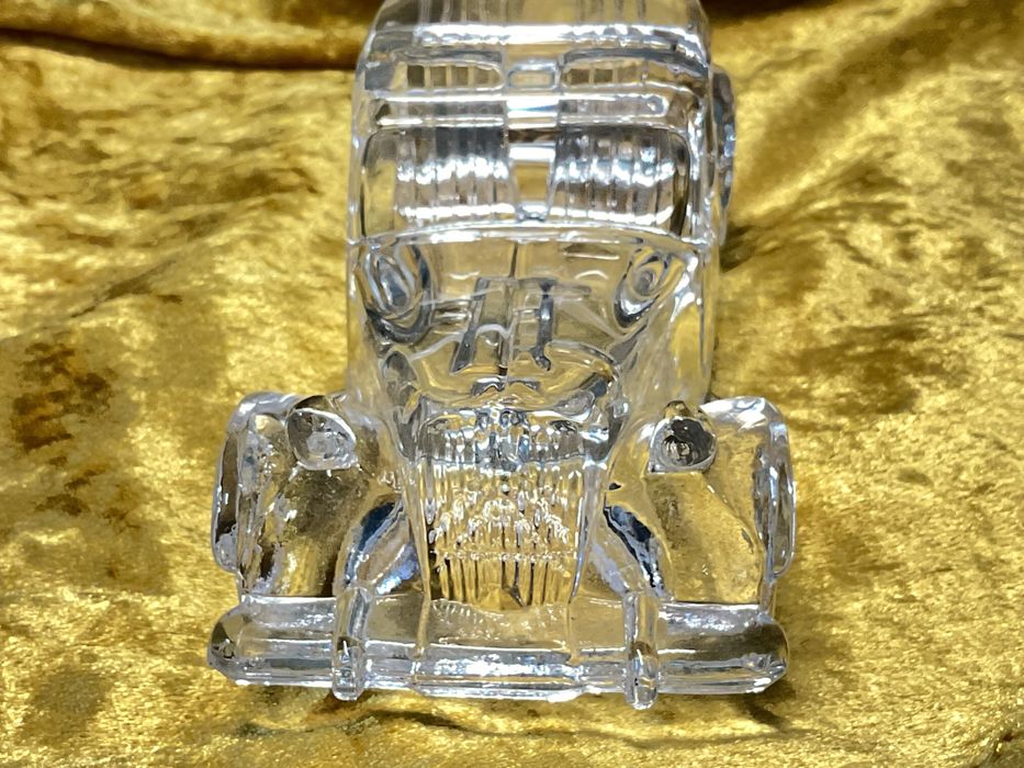 Pisa papéis carro Citroen vidro