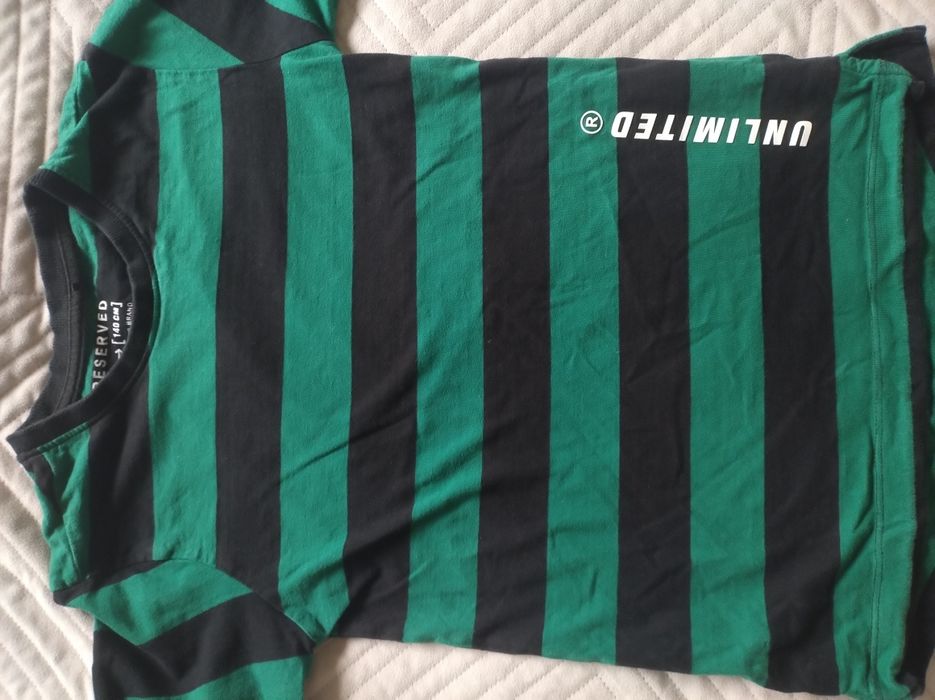 T-shirt chłopięcy rozmiar 140 marki Reserved
