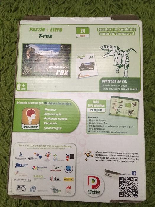 Puzzle T-rex + livro