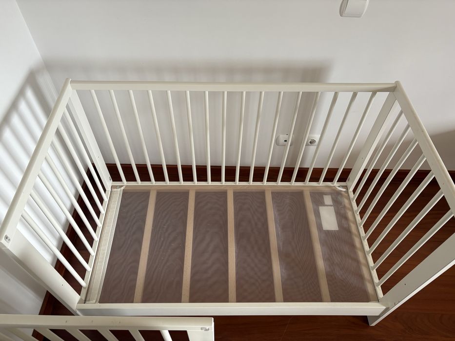 Gémeos: 2 berços IKEA Gulliver + colchões Ecus Kids 120x90 em garantia