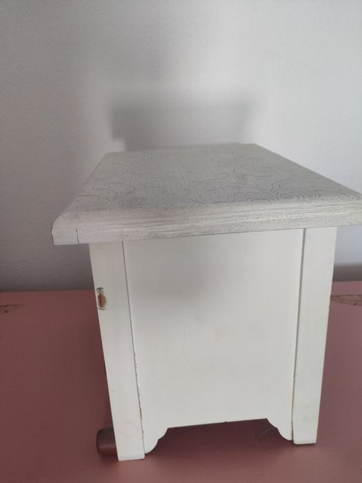 Mesa de cabeceira de parede