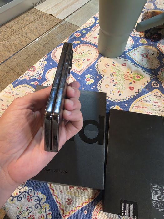 Samsung Galaxy Z Fold4 5G – 12GB 256GB