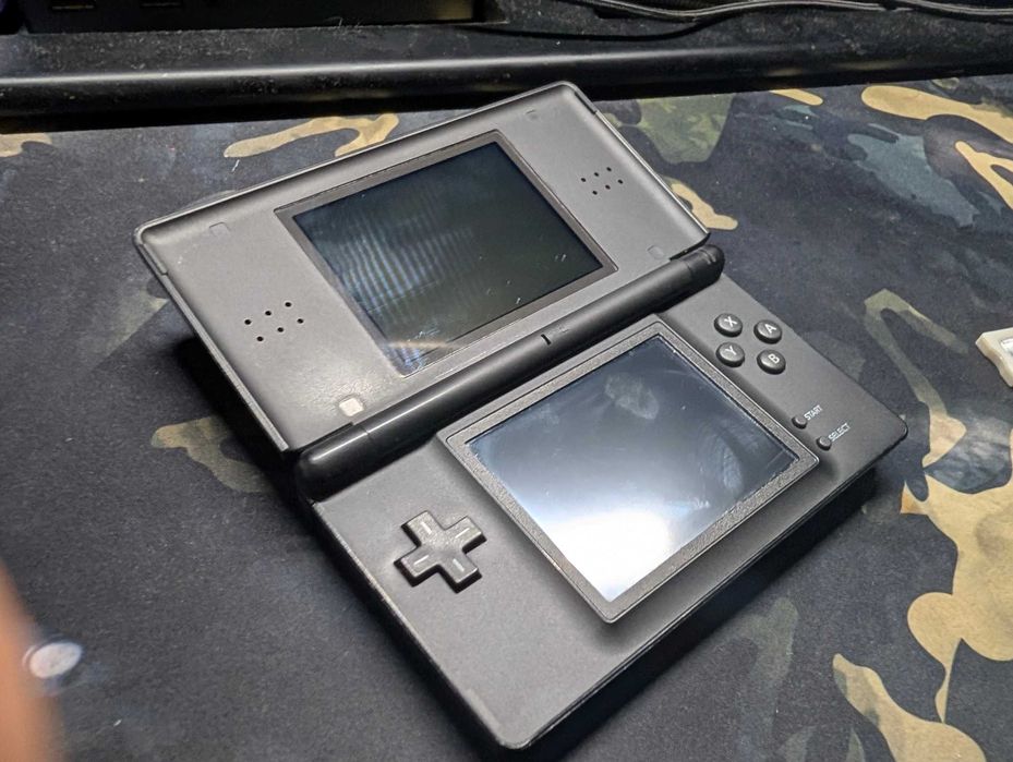 Nintendo DS Lite