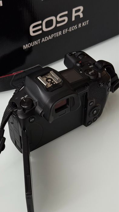 Canon EOS R + adapter